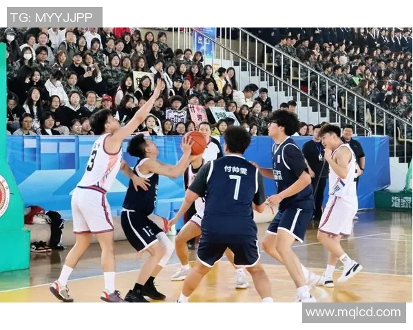 篮球明星运动时的独特魅力与风采探讨图片展示